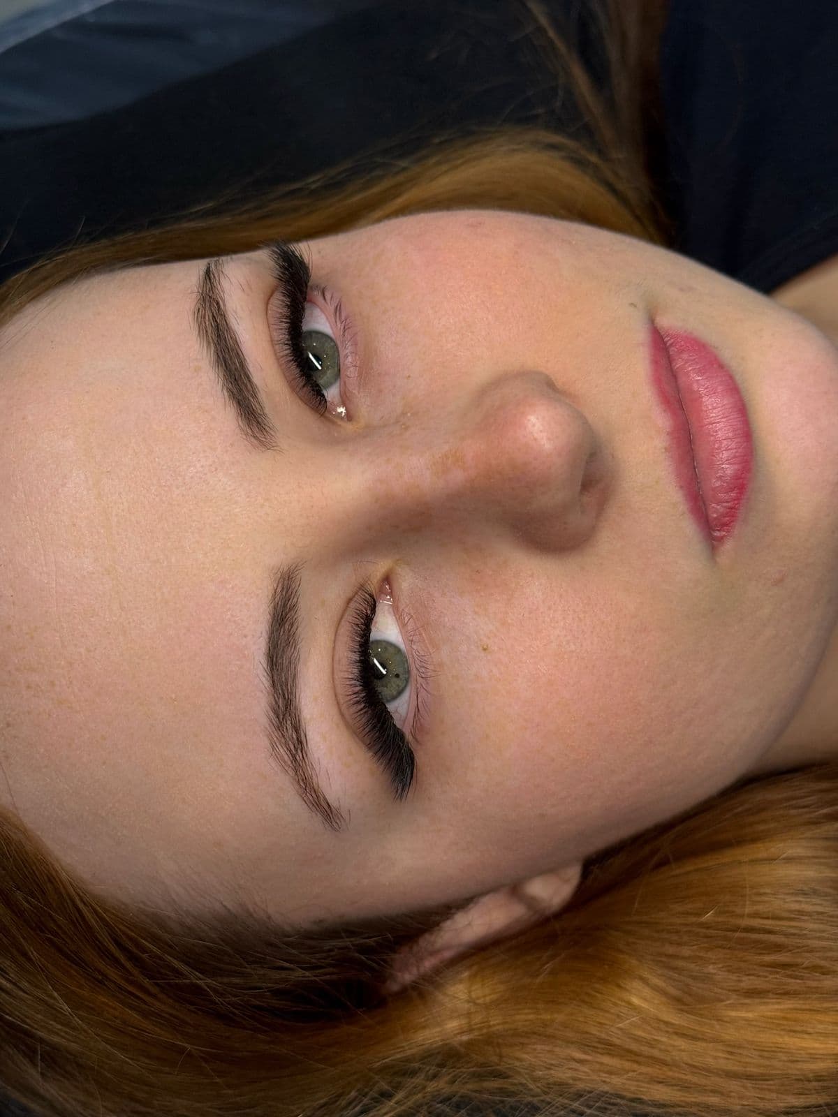 Procedimento: Foxy Eyes